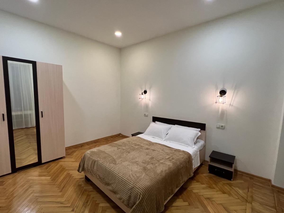 Cosy Apartment In Tbilisi Centre Екстериор снимка