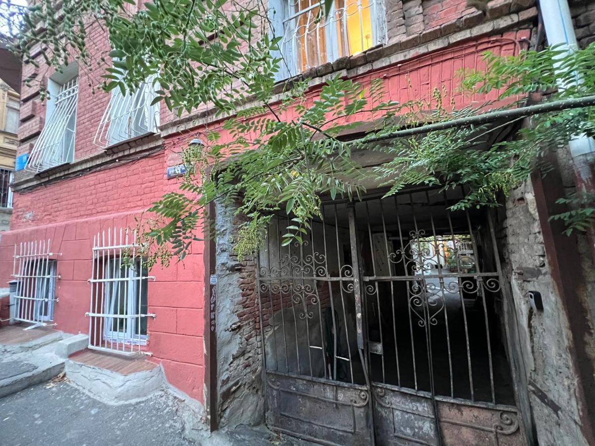 Cosy Apartment In Tbilisi Centre Екстериор снимка