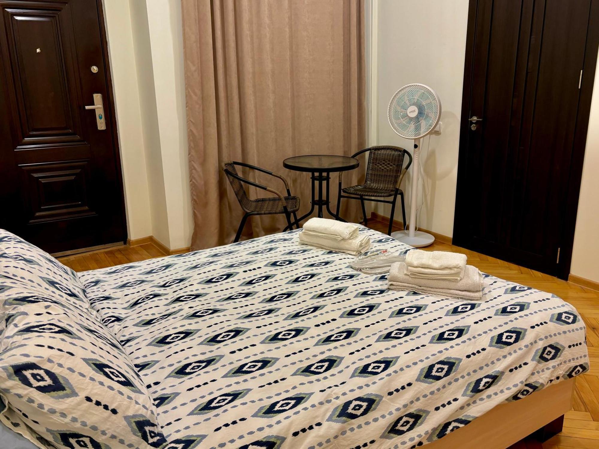 Cosy Apartment In Tbilisi Centre Екстериор снимка